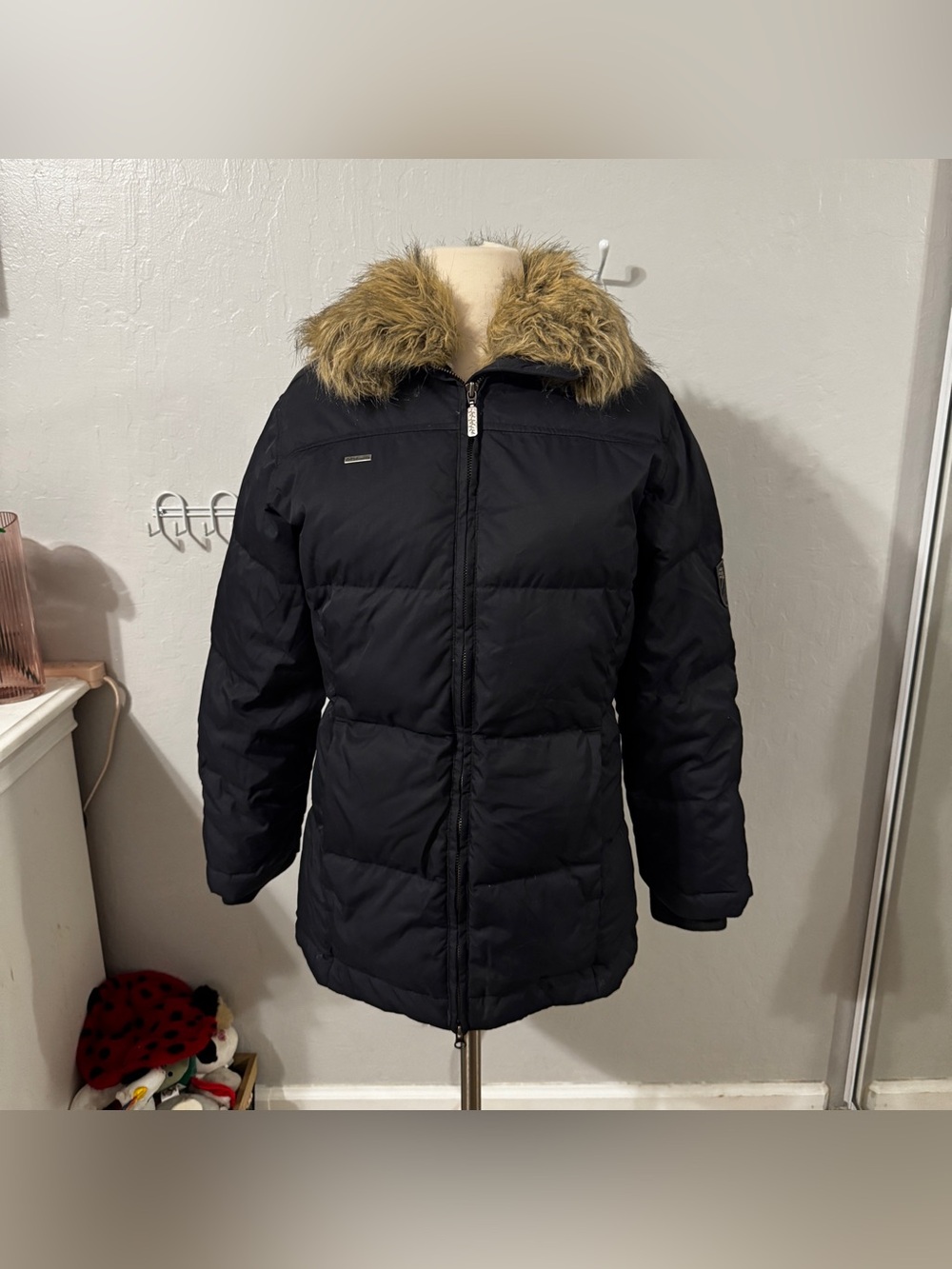 Y2K Columbia Black Puffer Jacket with Fur Collar
